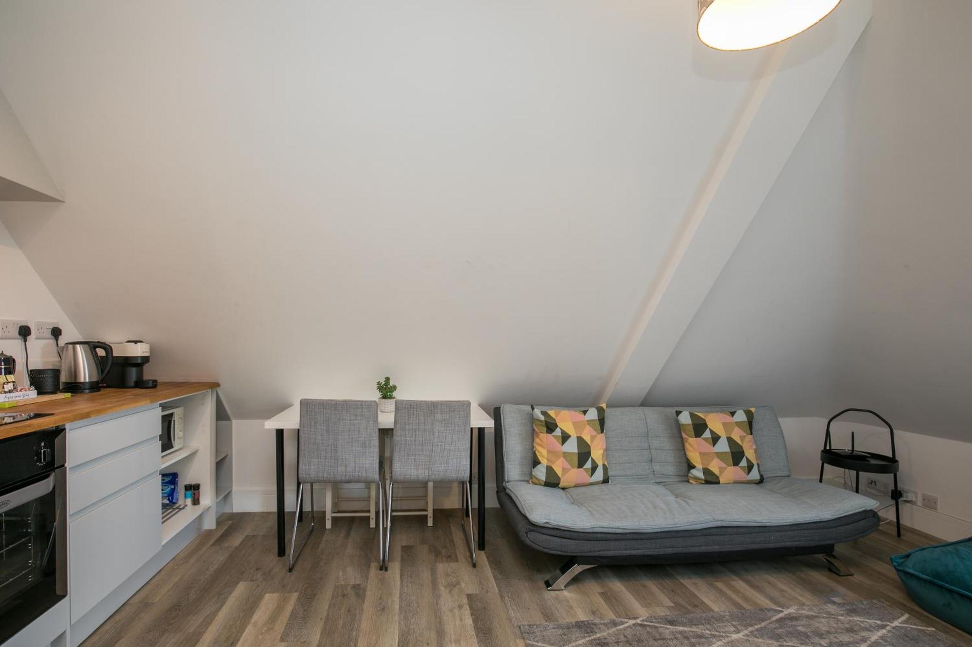 Entr - Modern Apartments In Windsor Exterior foto